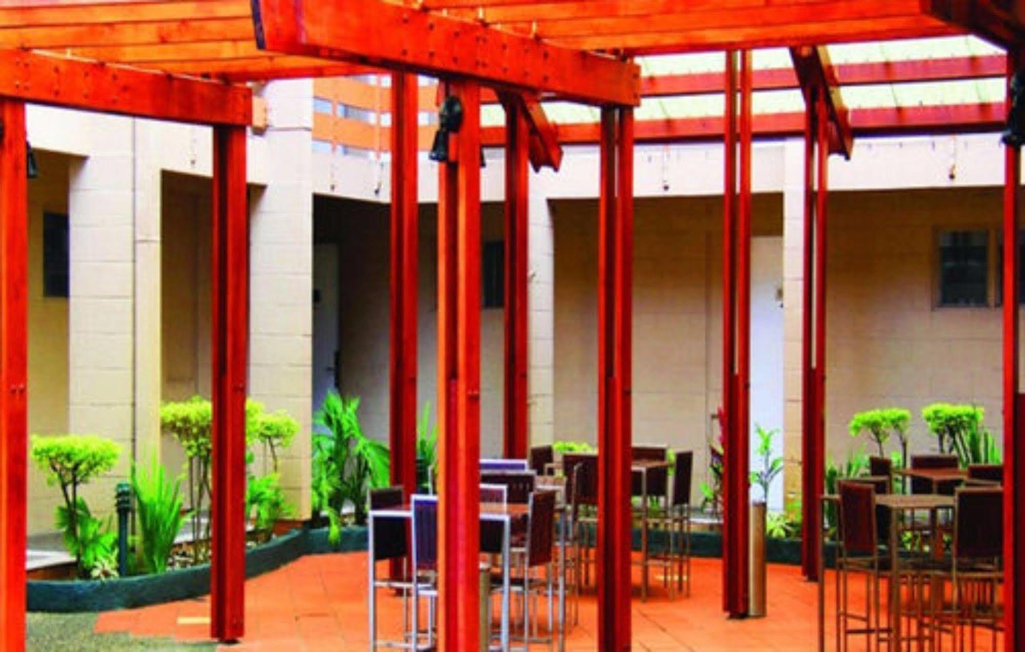 Peninsula International Hotel Suva Fiji Esterno foto